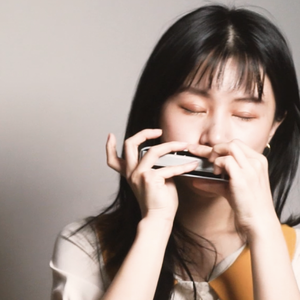 日韩美女大黑逼
